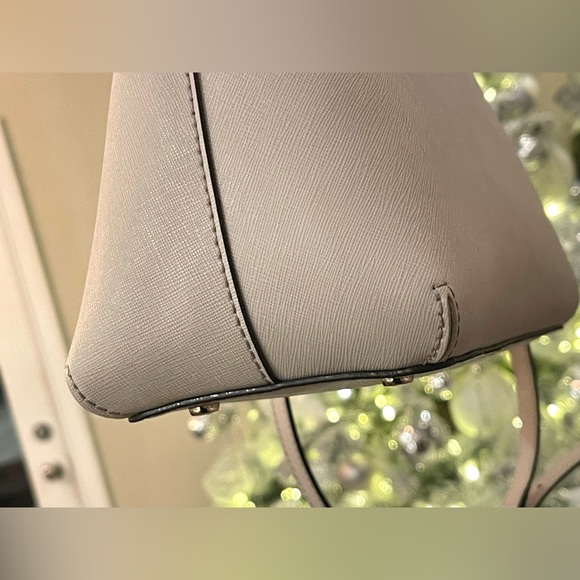 Kate Spade New York - Picture 6 of 11